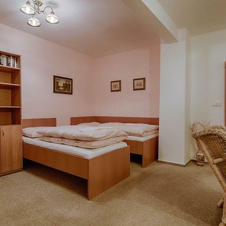 Pod Svatym Kopeckem Apartment Mikulov Ngoại thất bức ảnh