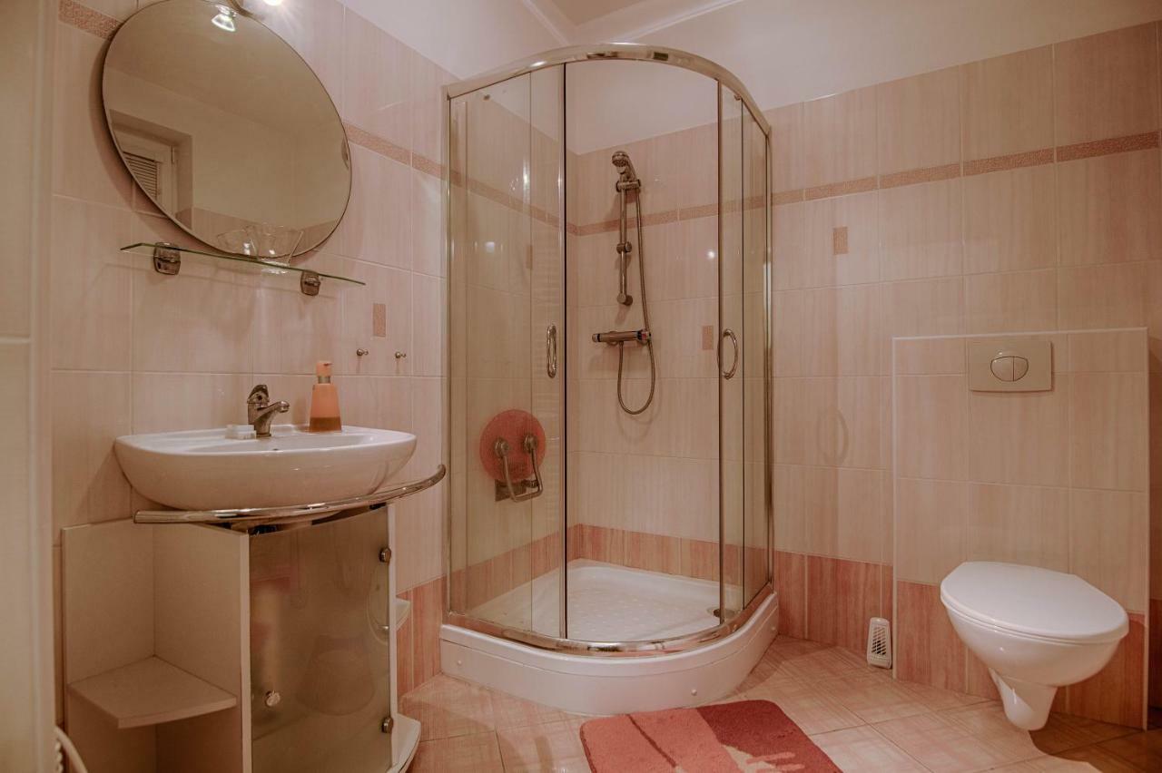 Pod Svatym Kopeckem Apartment Mikulov Ngoại thất bức ảnh