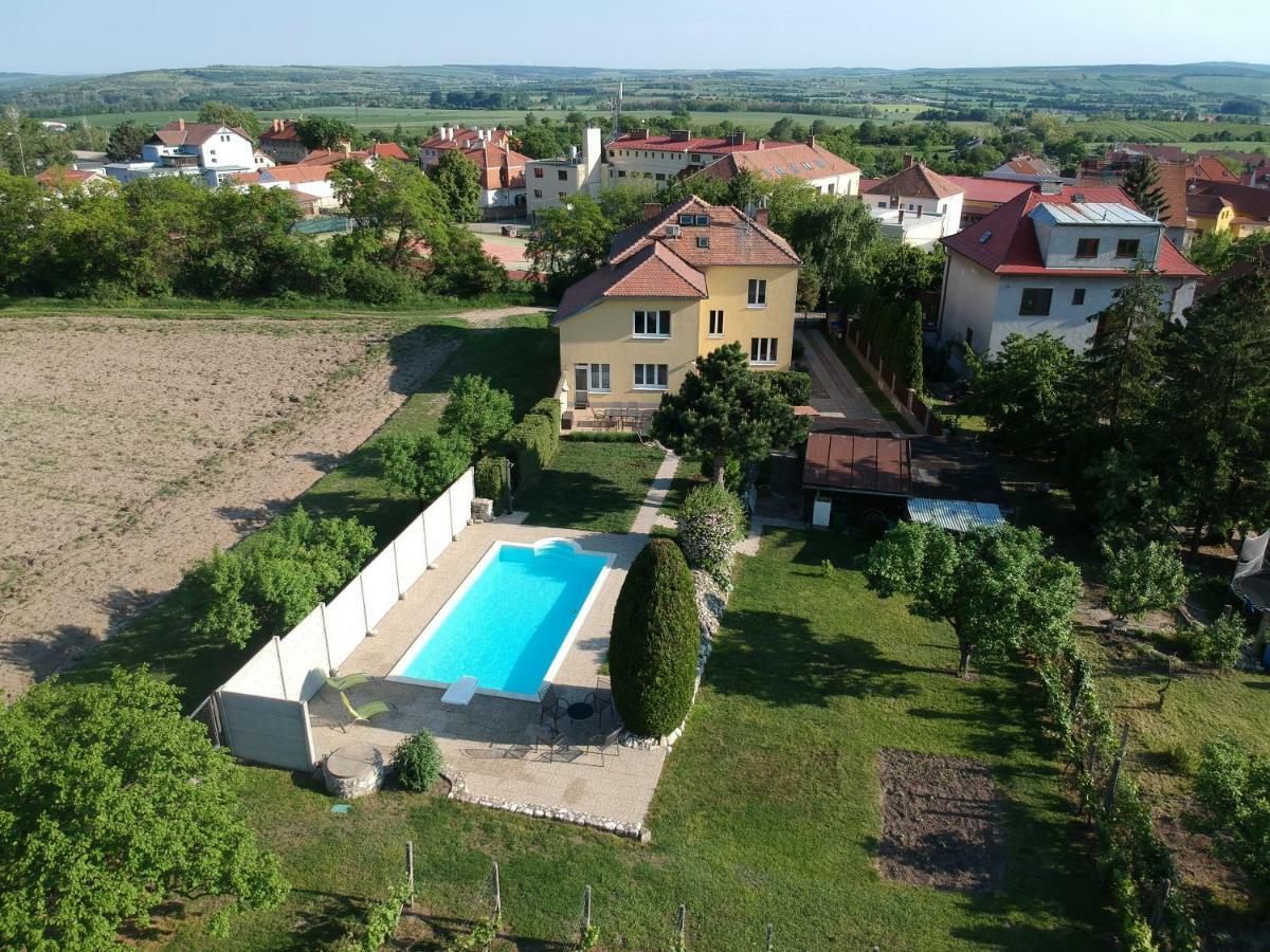 Pod Svatym Kopeckem Apartment Mikulov Ngoại thất bức ảnh